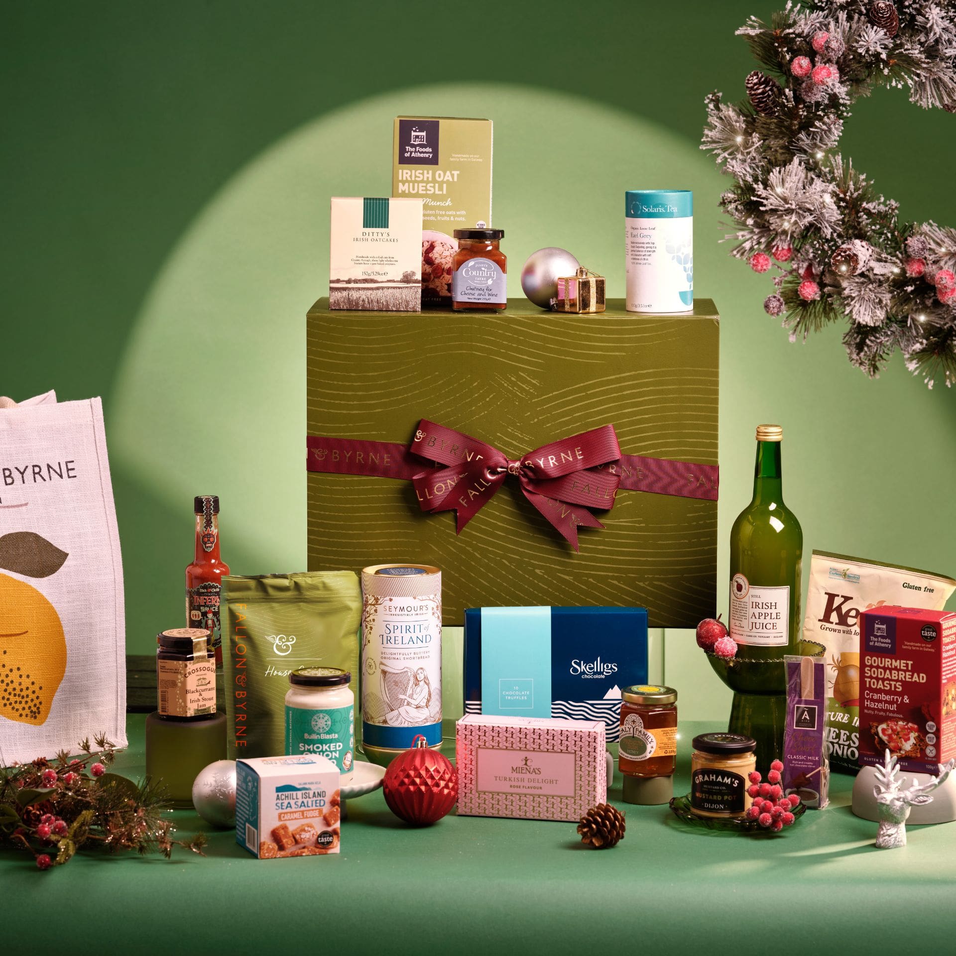 Irish selection hamper, best gift hamper from our hamper collection to send as a christmas hamper gift this year